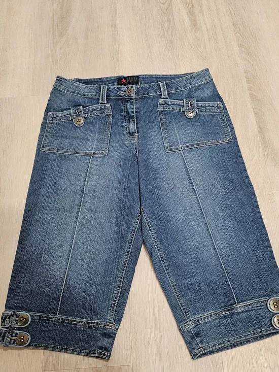 MXM Cropped Denim Capri Jeans Size 14 Blue Button Detail Y2K Style Festival - Picture 3 of 11